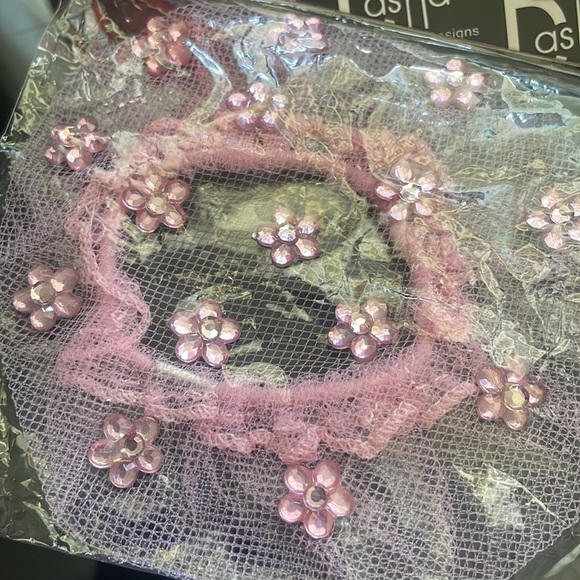 Dasha Designs - pink net bun cover w/ pink rhinestone flowers - ballerina bun - Picture 8 of 9